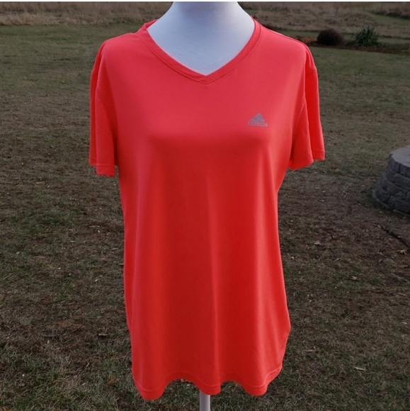 adidas Tops - Adidas women's short sleeve top